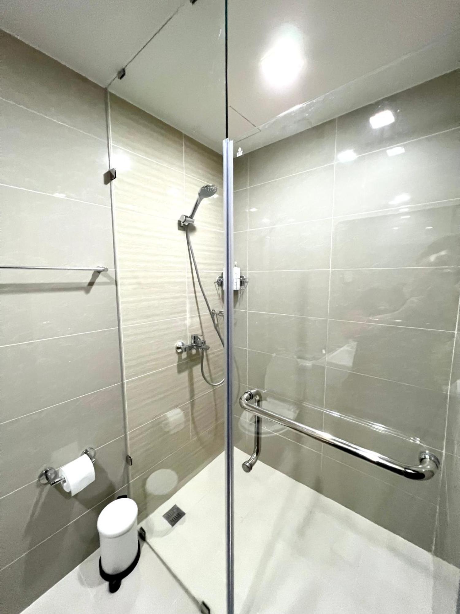 Daniella'S Modern & Cozy Suite In Uptown Bgc Manila Ngoại thất bức ảnh